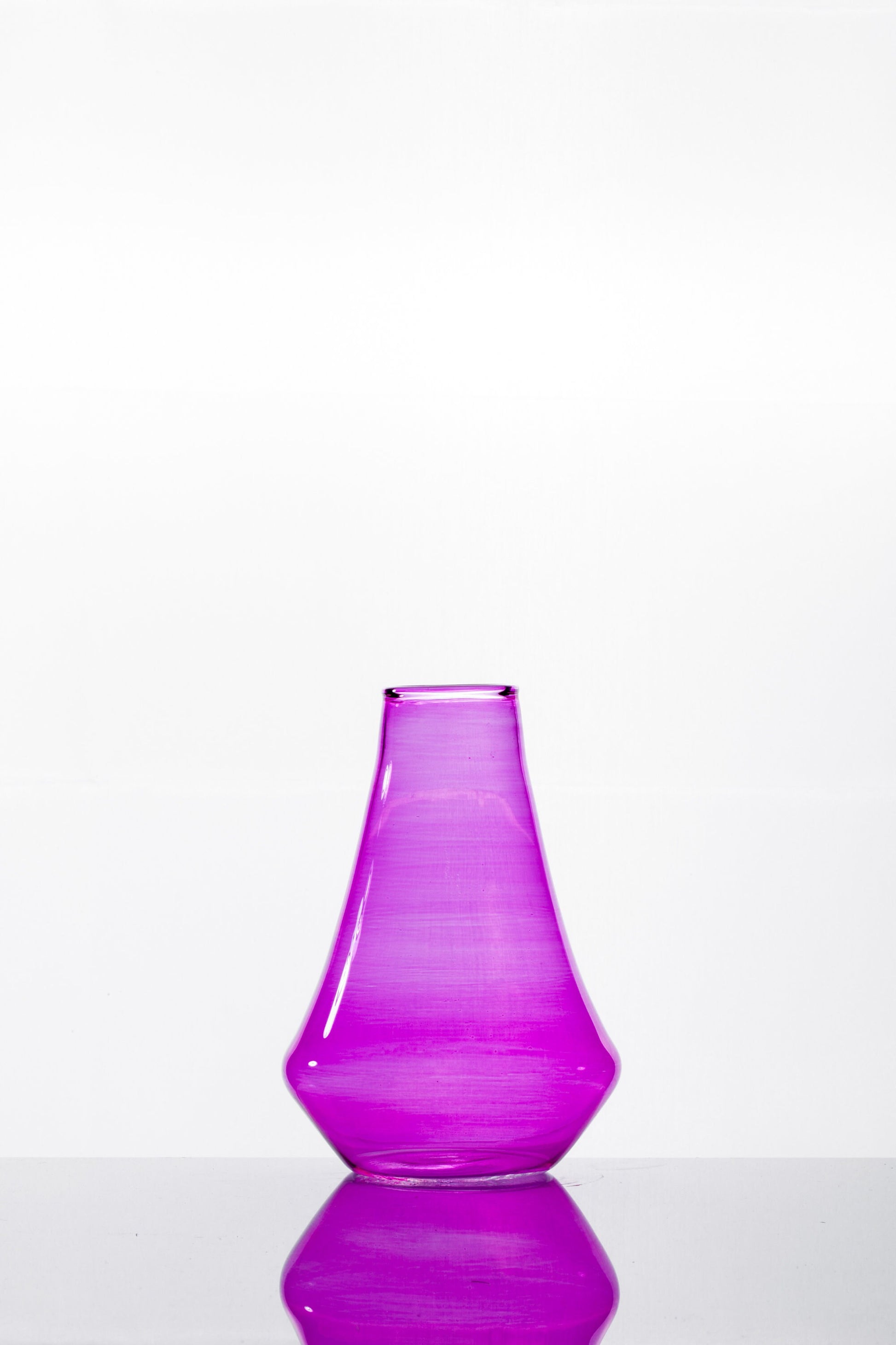 Modern Vases , Home decoration glassblown vases set of 4 with different sizes avaliable custom colors and sizes